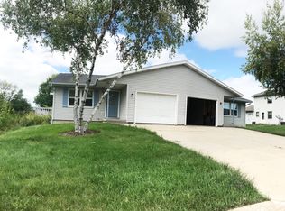 118 Scot St, Watertown, WI 53094