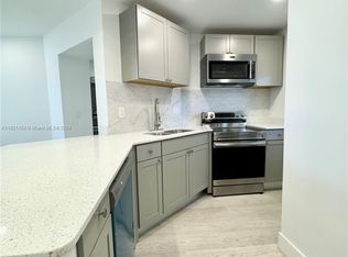 111 NW 7th Ave #1, Dania, FL 33004