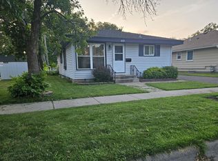 439 Clinton Ave, Saint Paul, MN 55107