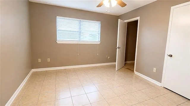 3 bed, 1.0 bath, 640 sqft, $1,000 — Photo 4