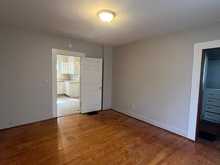225 E Parkway Ave #1 — Photo 6