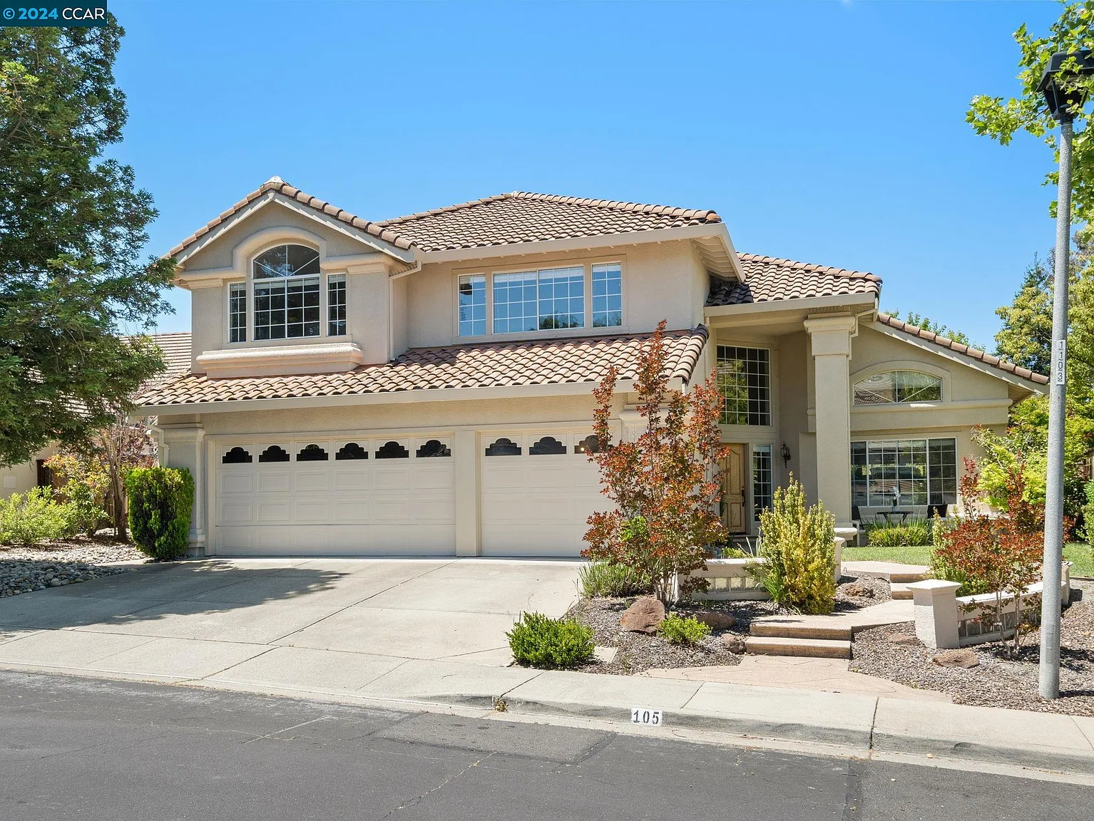 105 Parkhaven Dr photo 1