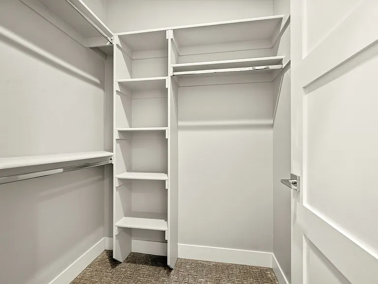 walk in closet