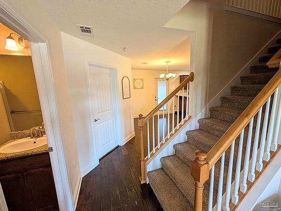 4th image of 3020 Enclave Ct