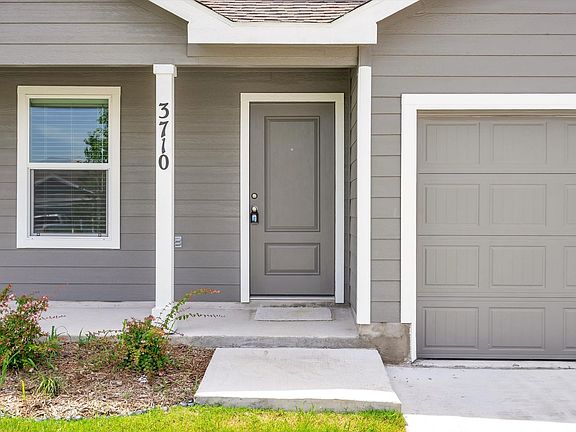 4th image of 3710 Oleander Pl