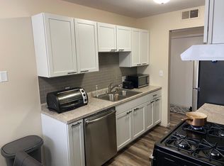 2219 Marwood Dr #22, Mankato, MN 56001