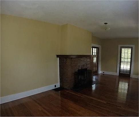 2nd image of 1205 Melbourne Ave