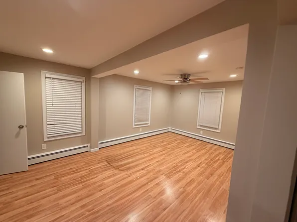 25 Linden St, New Britain, CT 06051