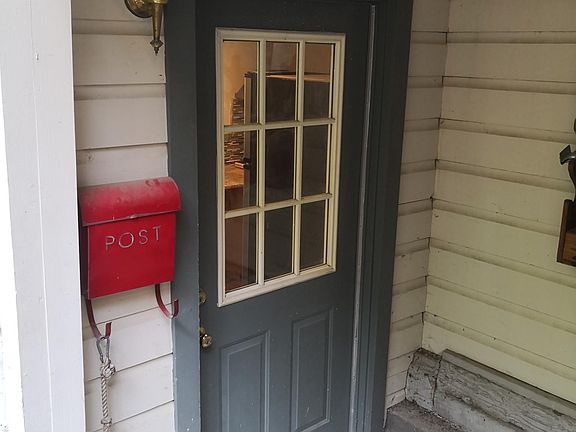 2nd image of 21451 Lee Dr #B