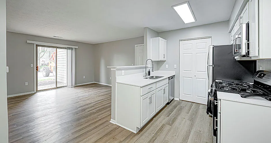 Carmel Landing Apartment Homes — Photo 3
