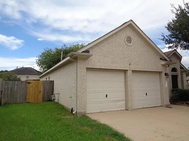 20347 Yosemite Falls Dr — Photo 2