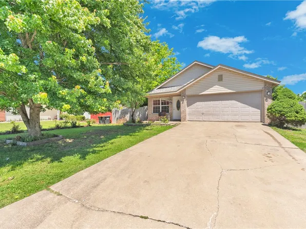 2782 Chancery Pl, Springdale, AR 72764