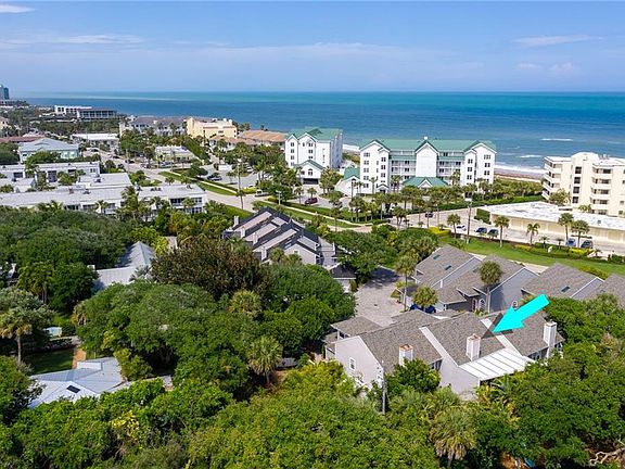 3rd image of 2517 Ocean Dr