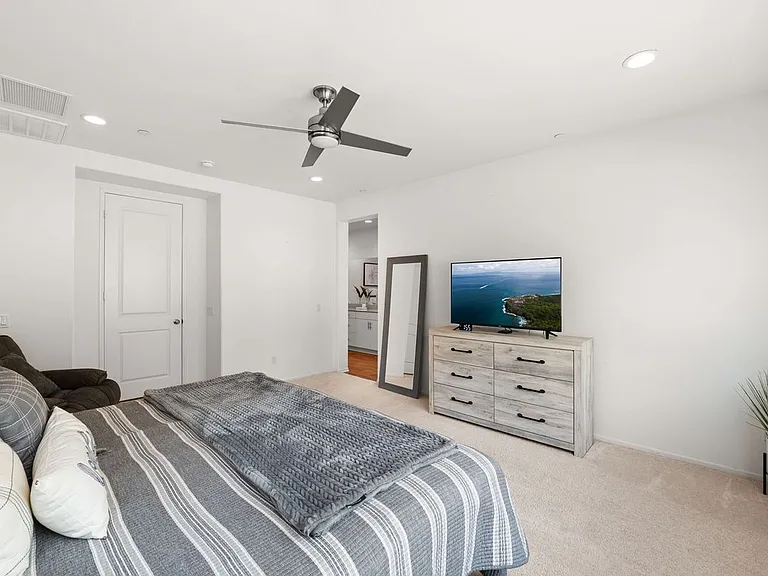 3416 O'Rourke Ave #1 — Photo 16