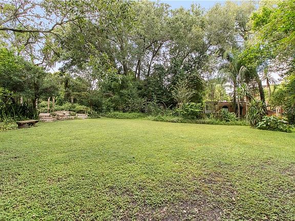3rd image of 430 Minnehaha Trl