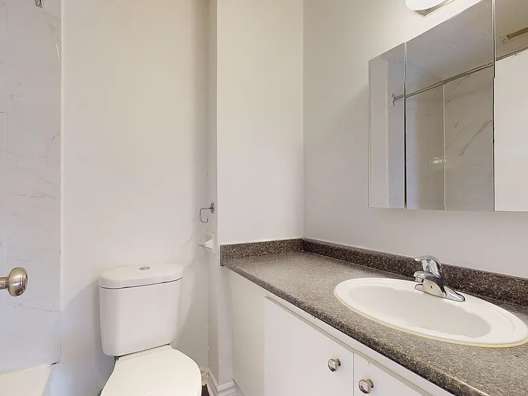 10 Burnside Ave — Photo 16
