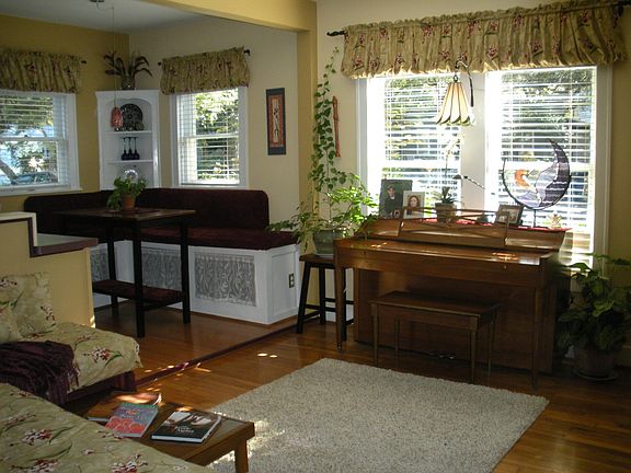 Looking out LR windows and DR windows, south facing, lots of light