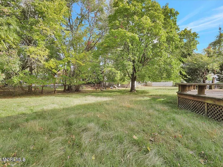 15 Harbor Ct — Photo 36