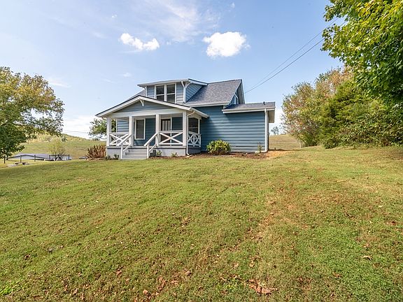 4th image of 22760 Aven Ln