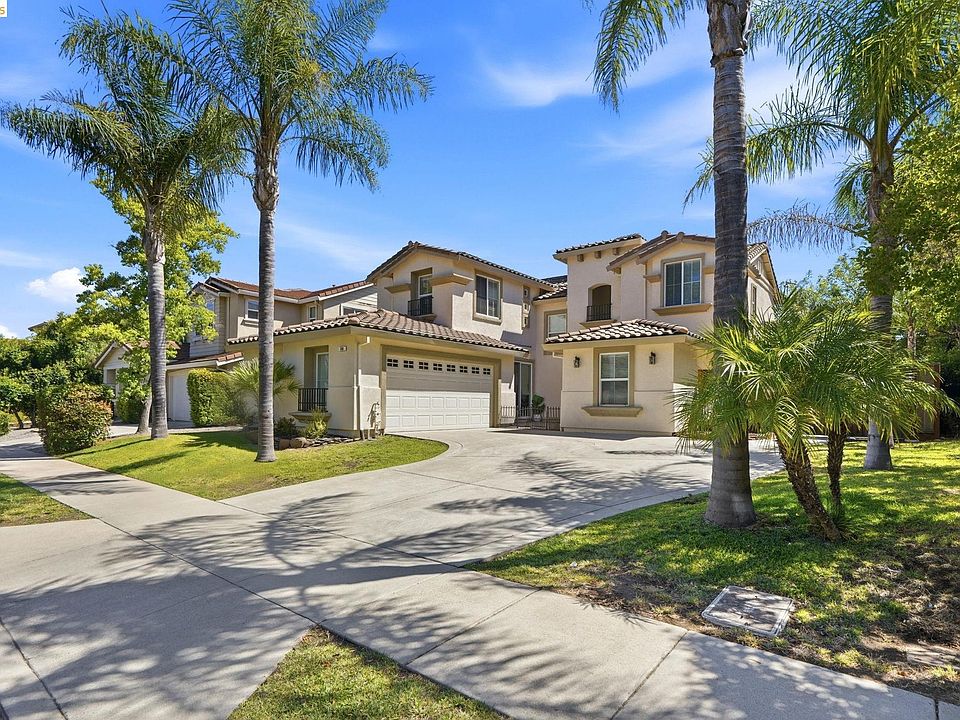 1st image of 308 Foothill Dr