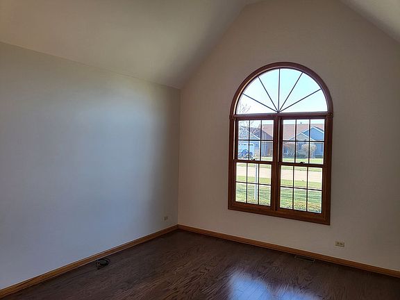 4th image of 1618 Lorraine Dr