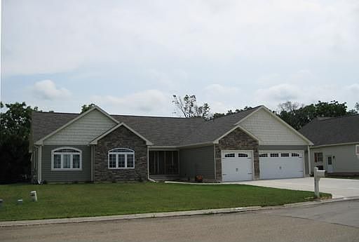 1st image of 2962 Country Aire Ave