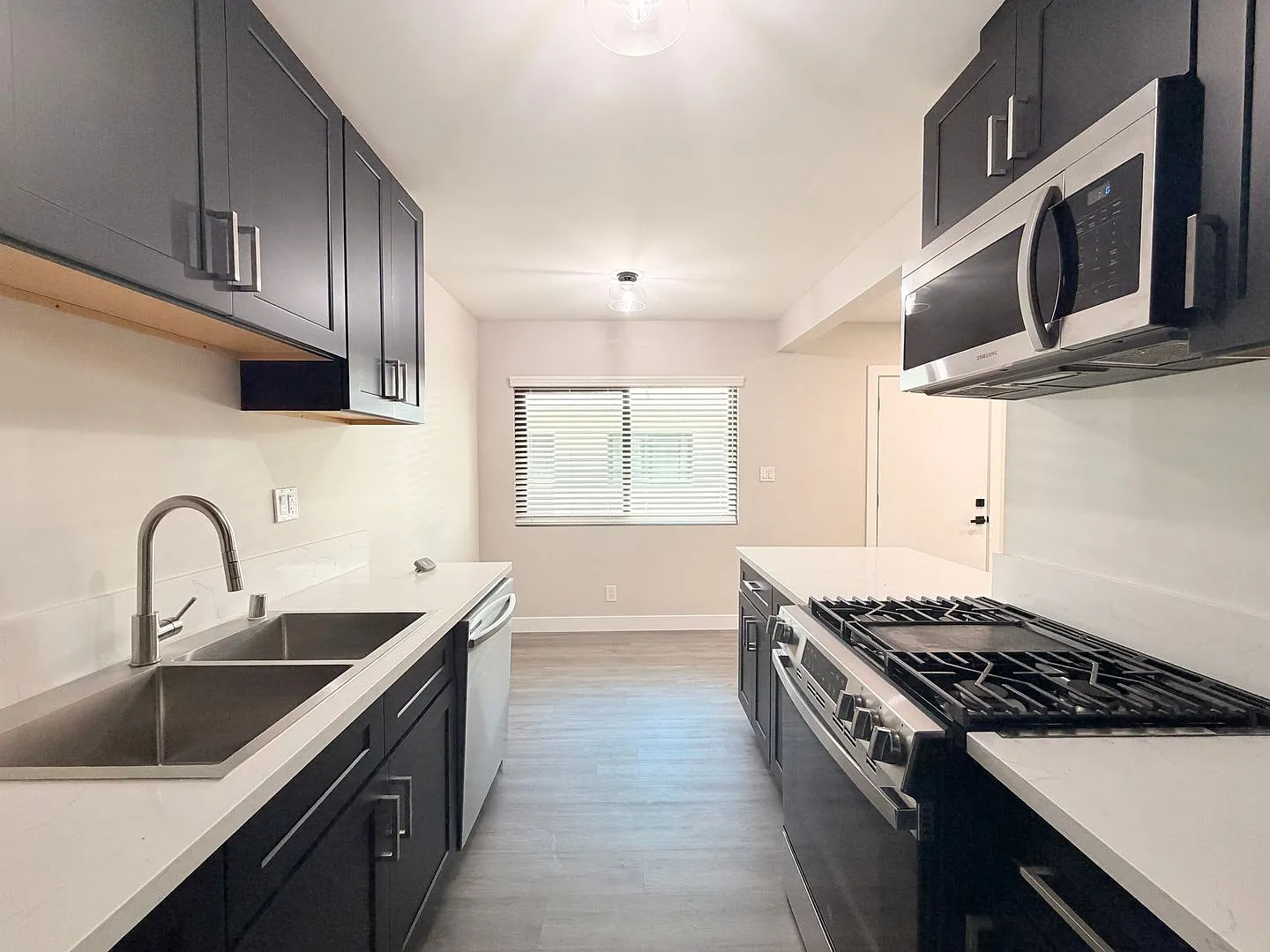 6559 N. Figueroa St — Photo 3