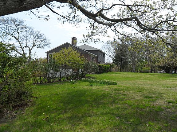 2nd image of 7 Benjamin Ave