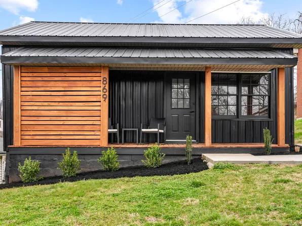 869 Martin St, Clarksville, TN 37040