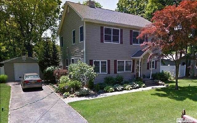2nd image of 10 Poplar St