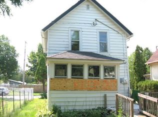907 20th Ave NE, Minneapolis, MN 55418