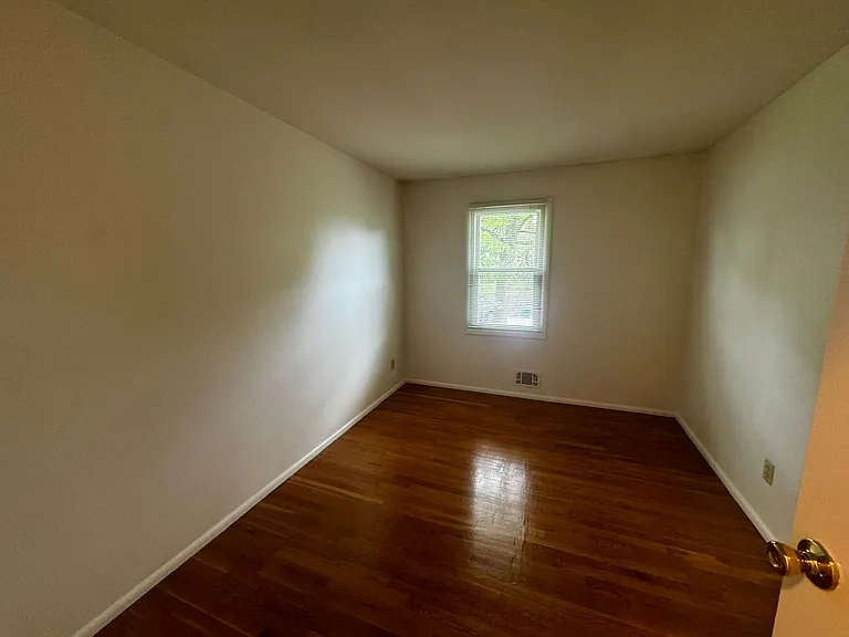 2508 Saint John Pl — Photo 20