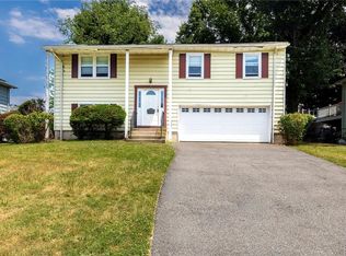 6 Alan Pl, White Plains, NY 10607