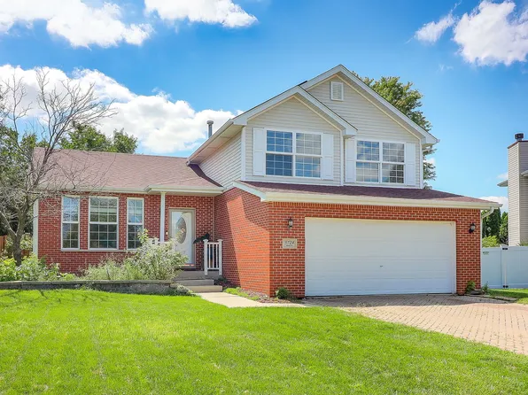 5724 Brosam Dr, Plainfield, IL 60586