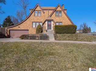3002 Sargent St, Omaha, NE 68112