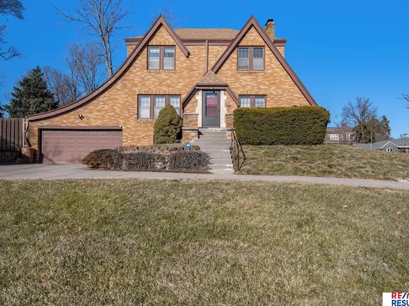 3002 Sargent St, Omaha, NE 68112
