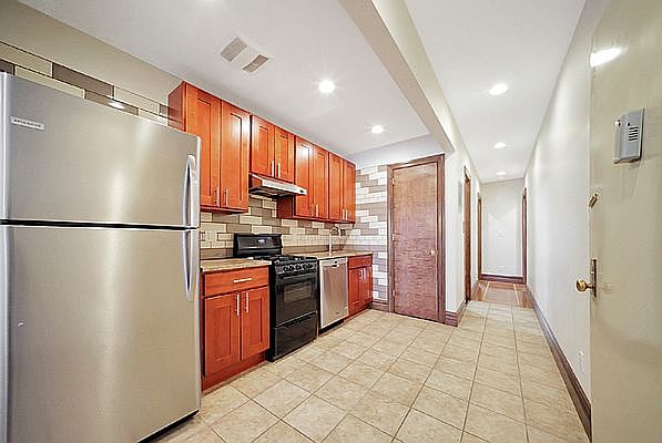 1st image of 173 15th St APT 2L