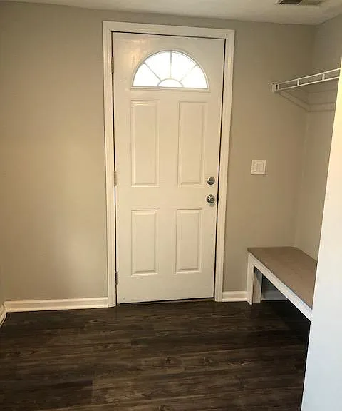 922 E Gladys Ave — Photo 17