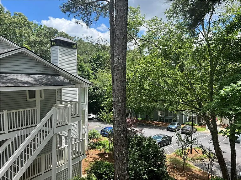 1648 Raleigh Cir SE — Photo 24