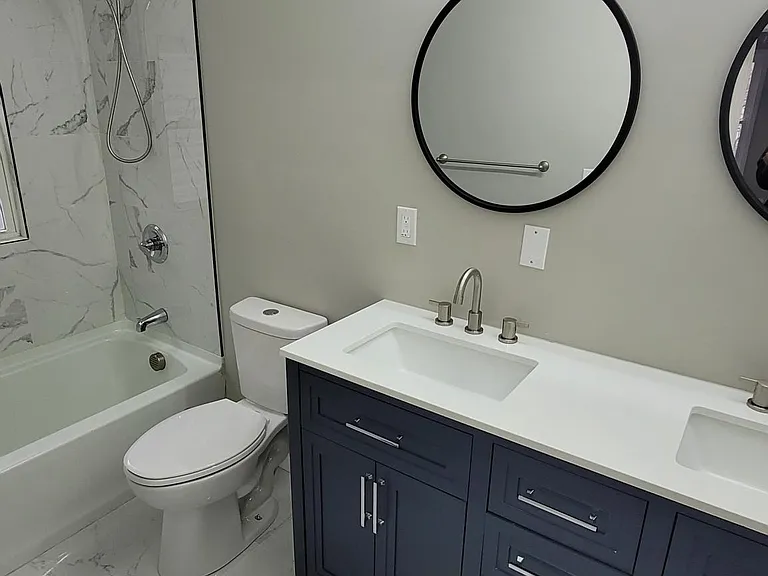 1351 E Mound St — Photo 5