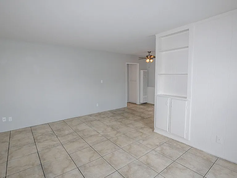 4079 42nd St — Photo 3