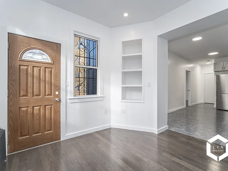 102 Dahill Rd #1R — Photo 16