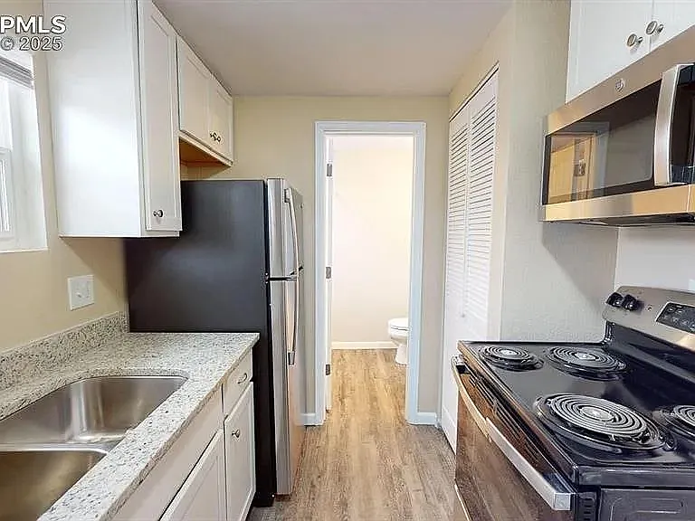2411 E Saint Vrain St #101 — Photo 3