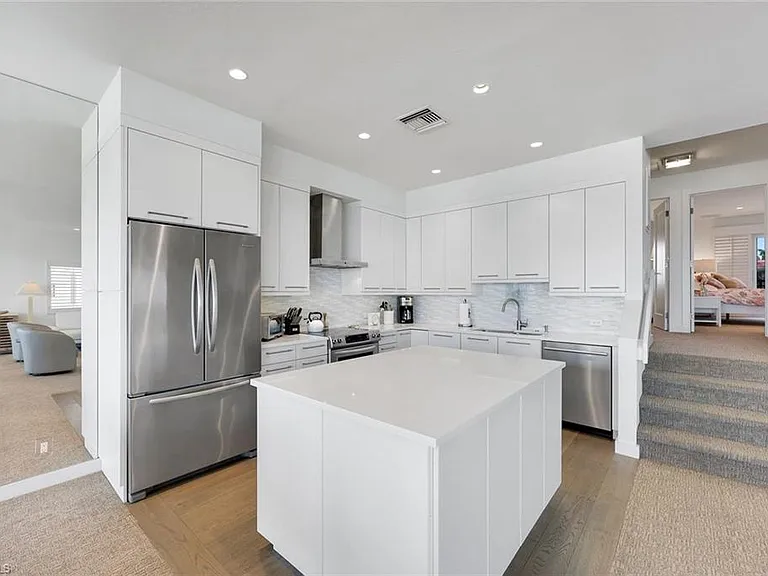 2211 Gulf Shore Blvd N #C4 — Photo 8