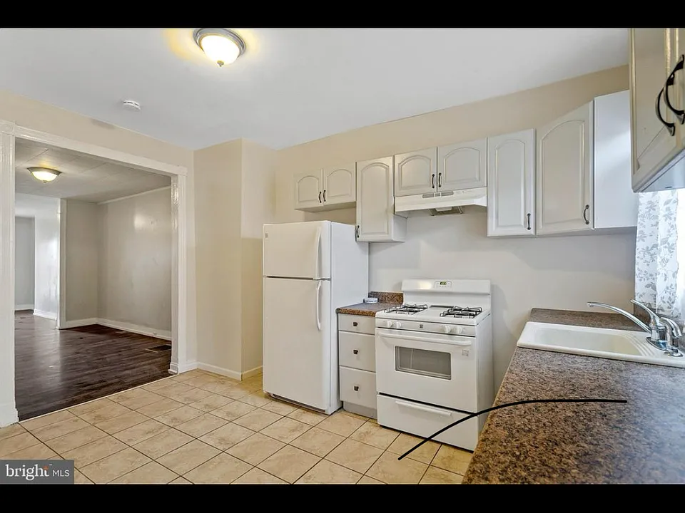 811 N Milton Ave #811