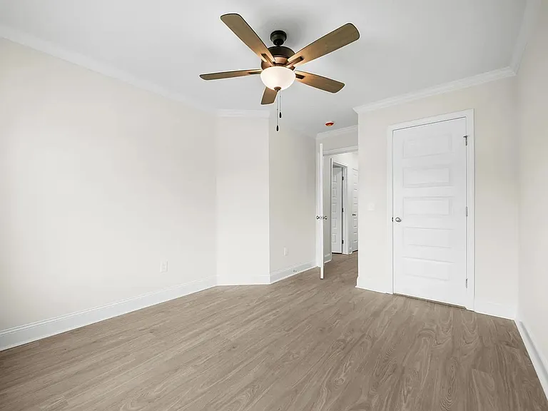 102 Enclave Ct — Photo 7