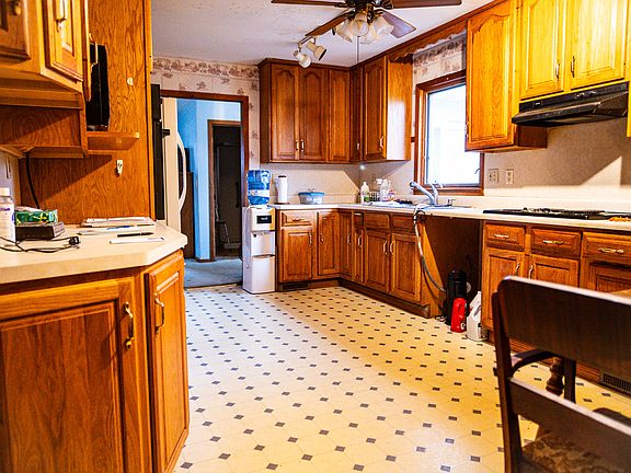 5th image of 107 W Vine St