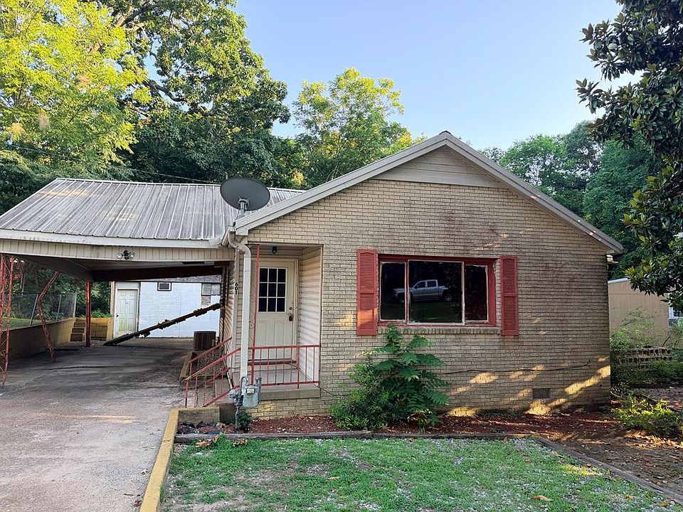 1st image of 601 W Black St