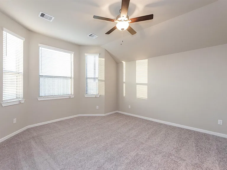 4022 Maple Glen Dr — Photo 16