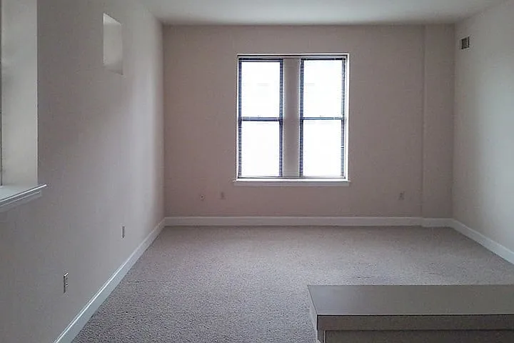 Kingsbury — Photo 41